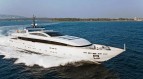 Motor yacht�APACHE II